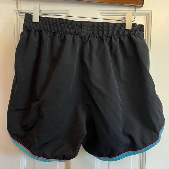 UnderArmor Black Shorts   - Picture 2 of 6